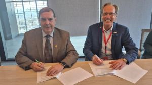 Fraunhofer Chile y Coordinador Eléctrico Nacional firman alianza para impulsar tecnologías de vanguardia en el Sistema Eléctrico Nacional Fraunhofer Chile y Coordinador Eléctrico Nacional firman alianza para impulsar tecnologías de vanguardia en el Sistema Eléctrico Nacional