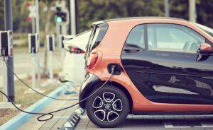 Colombia lidera el mercado de autos eléctricos en América Latina