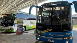 Inauguran flota de 66 buses sustentables de acercamiento para el aeropuerto de Santiago
