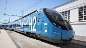 Tren impulsado por hidrógeno inicia pruebas demostrativas en planta de CAF, Zaragoza