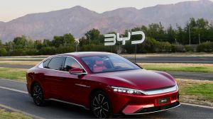 Astara Chile firma una alianza con BYD para comercializar y distribuir vehículos eléctricos de pasajeros