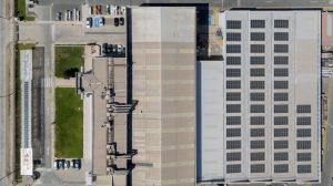 MTS estrena planta fotovoltaica y estacionamiento solar implementados por Enel X