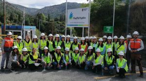 Buscan atraer talento de mujeres profesionales a la industria de energías renovables