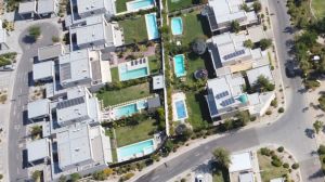 Desarrollo inmobiliario sostenible: estrenarán primer condominio de casas autoabastecidas mediante paneles fotovoltaicos