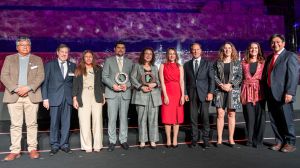 Minera Centinela recibe Premio AIA por transformar rajos sin vida útil en depósitos de relaves espesados Minera Centinela recibe Premio AIA por transformar rajos sin vida útil en depósitos de relaves espesados
