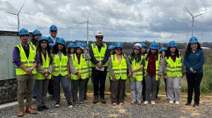 Tour Energético permitió a estudiantes conocer el funcionamiento del Parque Eólico Cuel en Los Ángeles