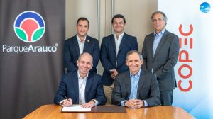 Parque Arauco y Copec Flux firman acuerdo para proyecto fotovoltaico que evitará la emisión de más de 690 toneladas de CO₂ al año