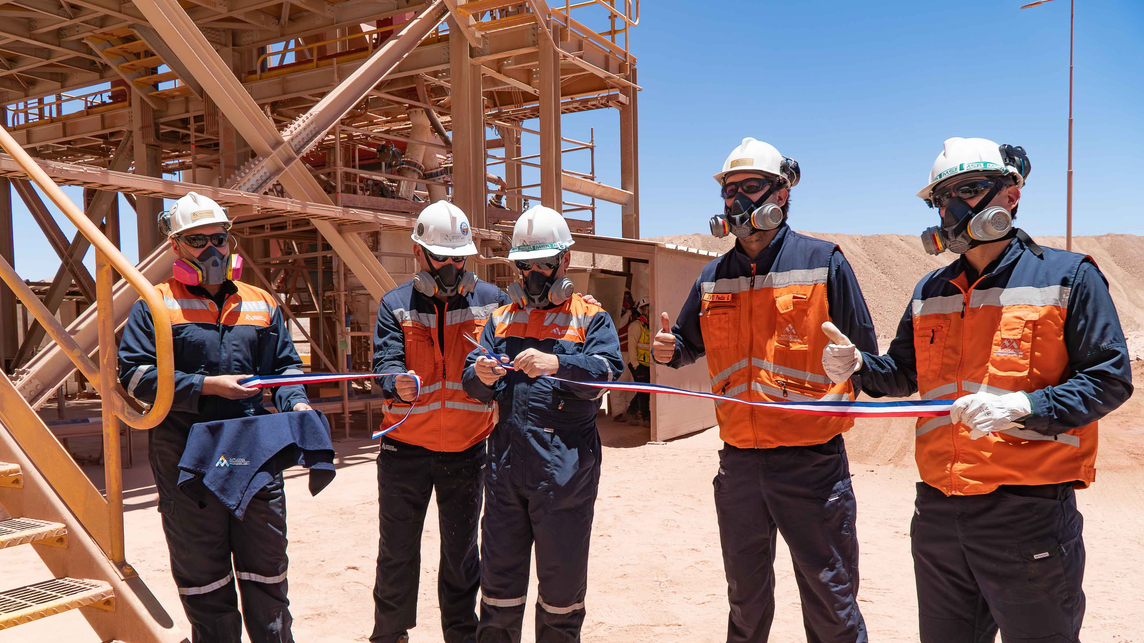 Inauguran en Antucoya sistema de control de polvo que reduce un 40% las emisiones de material particulado