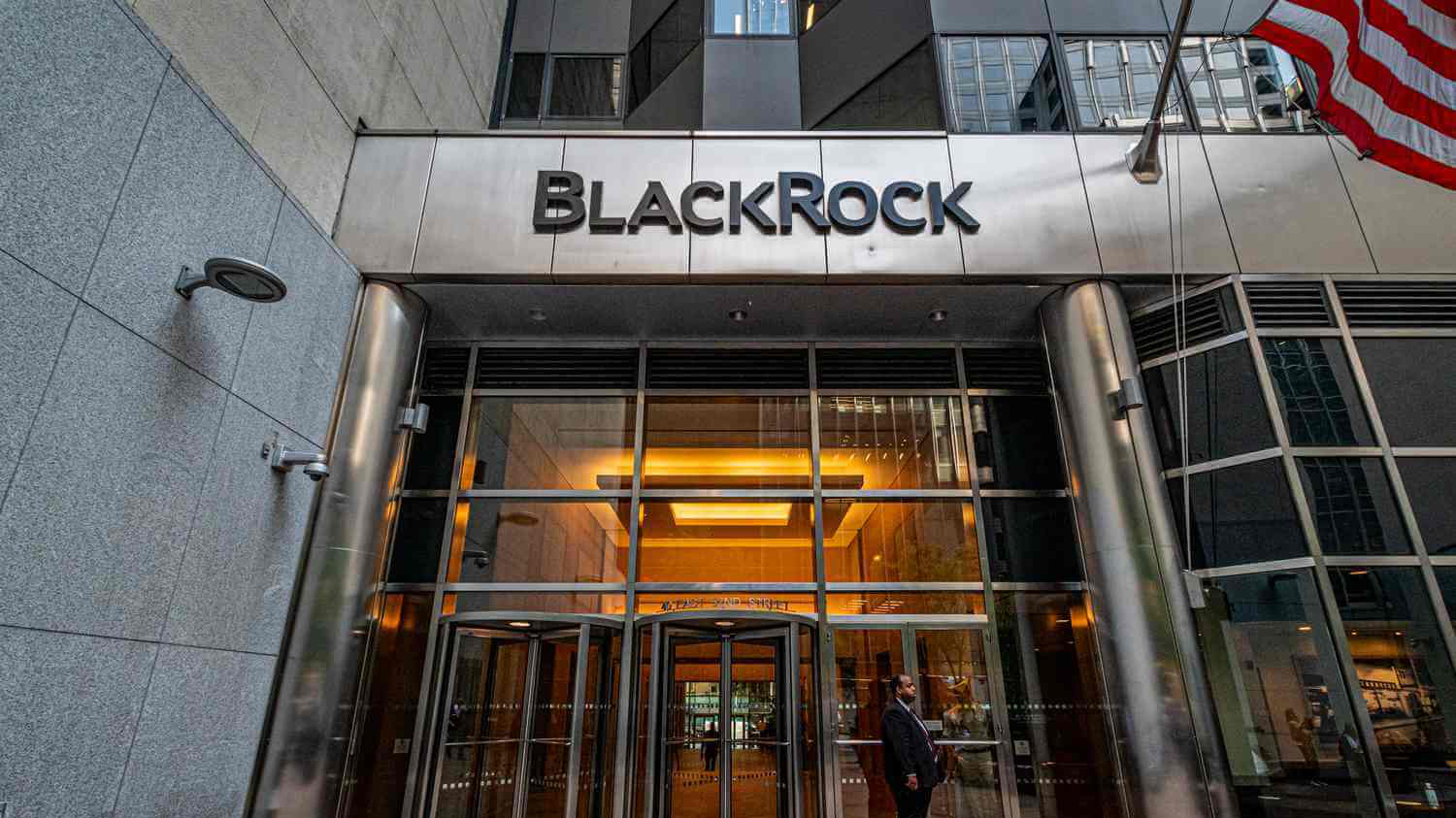 “Fortalecer capacidad de crecimiento en negocios regulados y en energía limpia”: la apuesta de BlackRock y EQT tras acuerdo de compra de AES Corporation